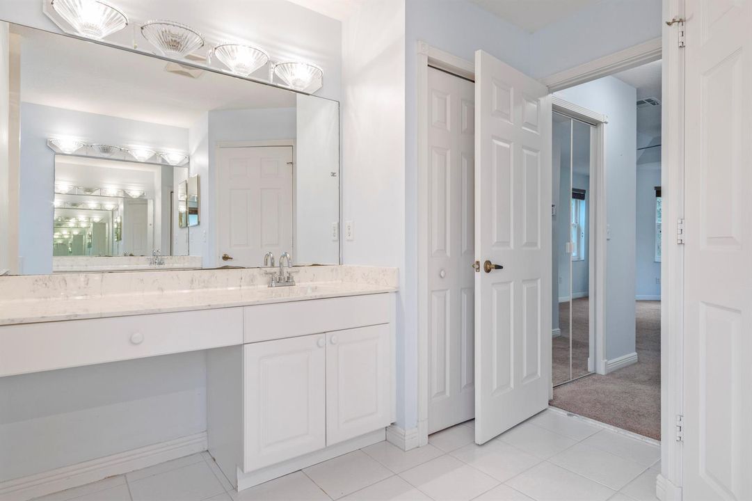 7798 Oak Grove Circle