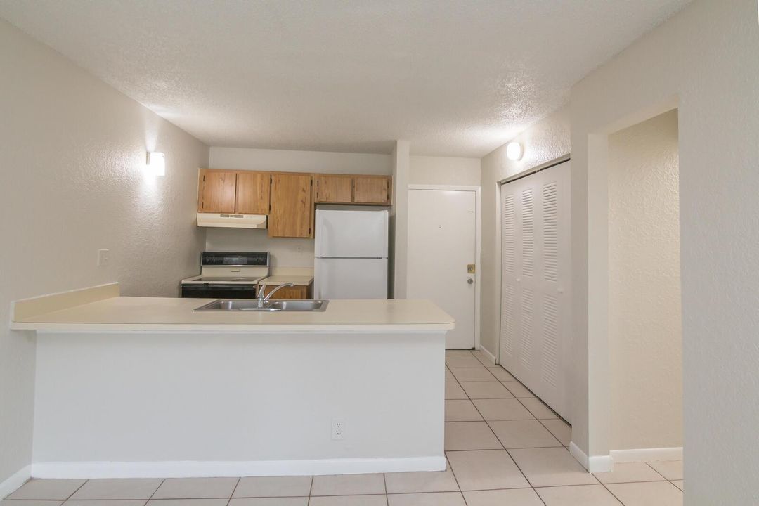 2771 Riverside Dr #109_05