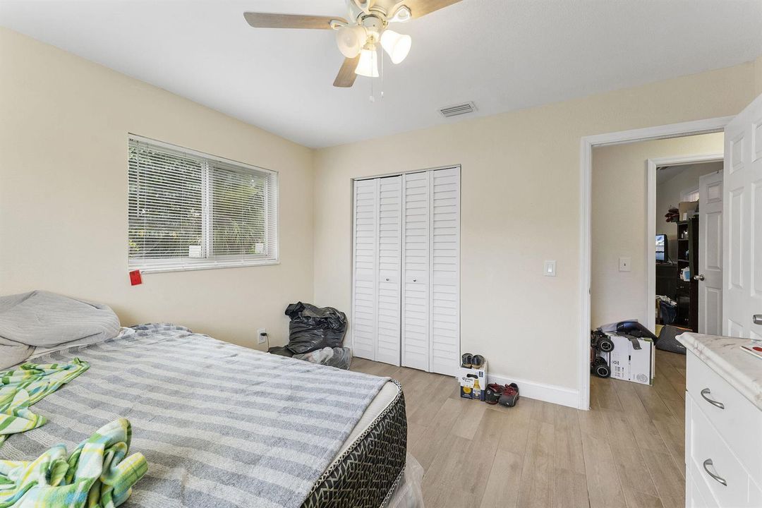UNIT 4116 / BEDROOM 1