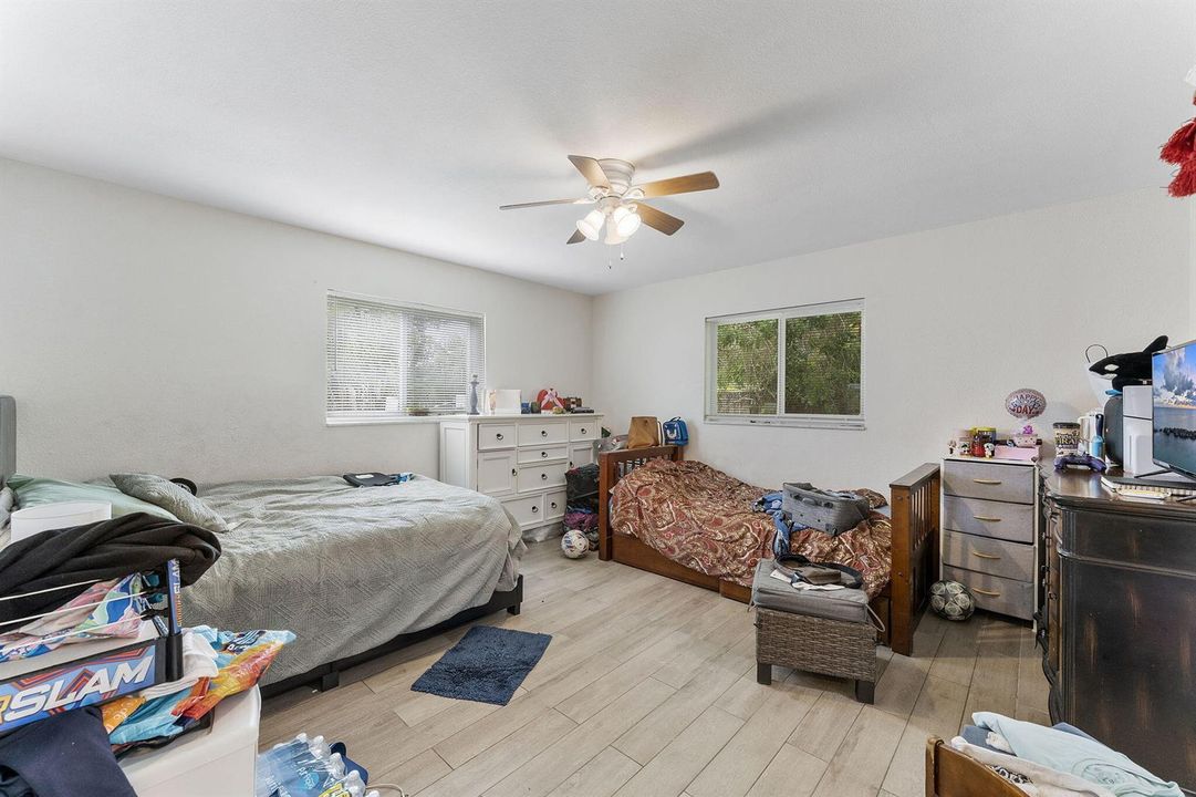 UNIT 4116 / BEDROOM 3