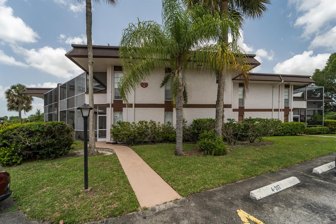 4GREENWAYVILLAGEN-UNIT203-13
