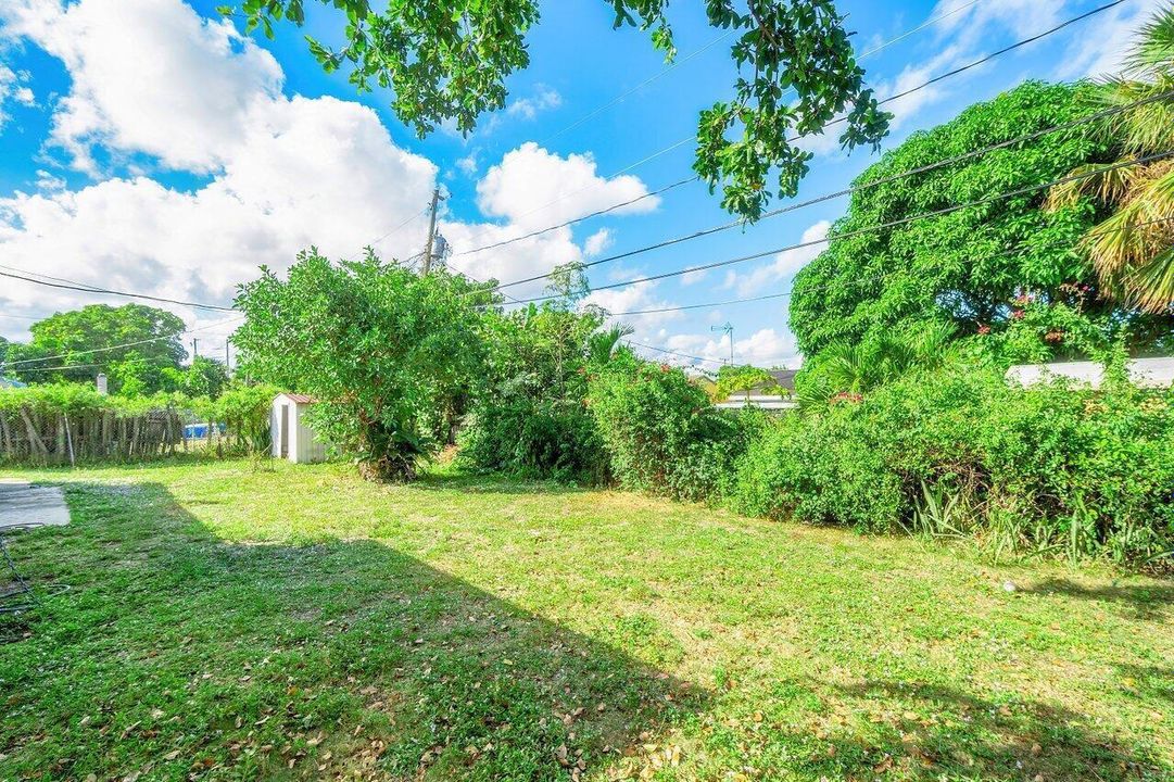 020-92143rdStreet-WestPalmBeach-FL-33407