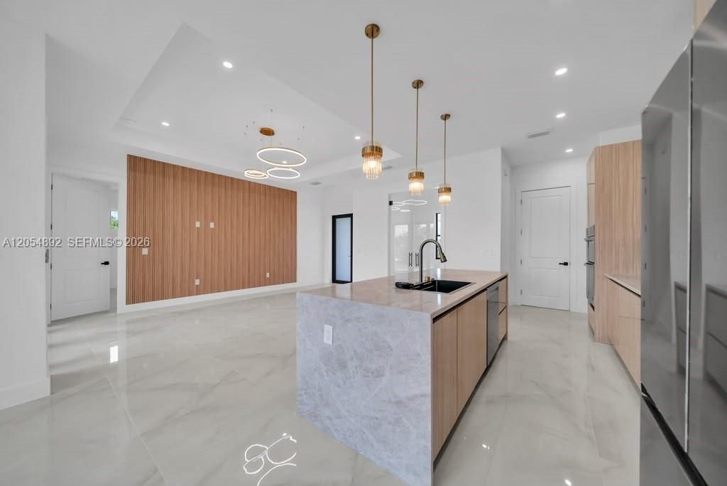 На продажу: $369,900 (3 спален, 2 ванн, 0 Квадратных фут)