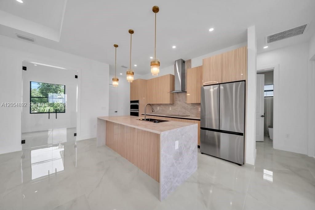 На продажу: $369,900 (3 спален, 2 ванн, 0 Квадратных фут)
