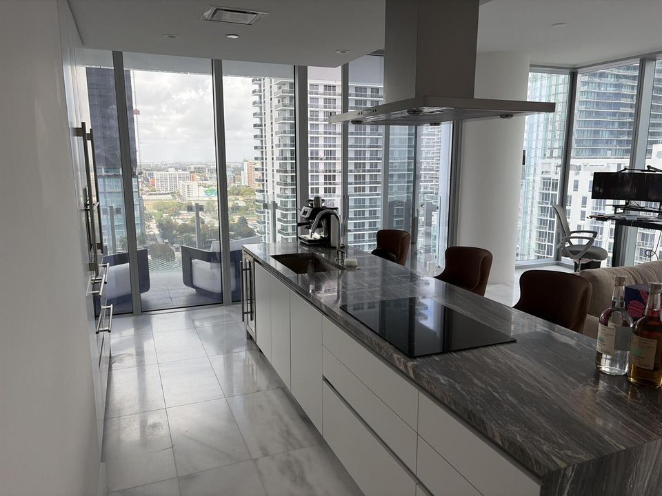 700NE26thTerrace_70276_8