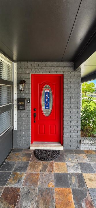En Venta: $295,000 (3 camas, 2 baños, 1344 Pies cuadrados)