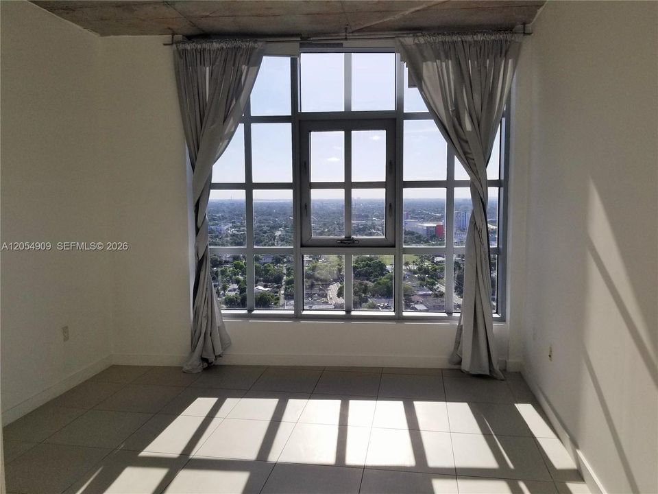 В аренду: $4,200 (2 спален, 2 ванн, 1181 Квадратных фут)