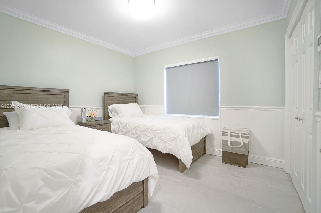 В аренду: $4,200 (3 спален, 2 ванн, 1690 Квадратных фут)