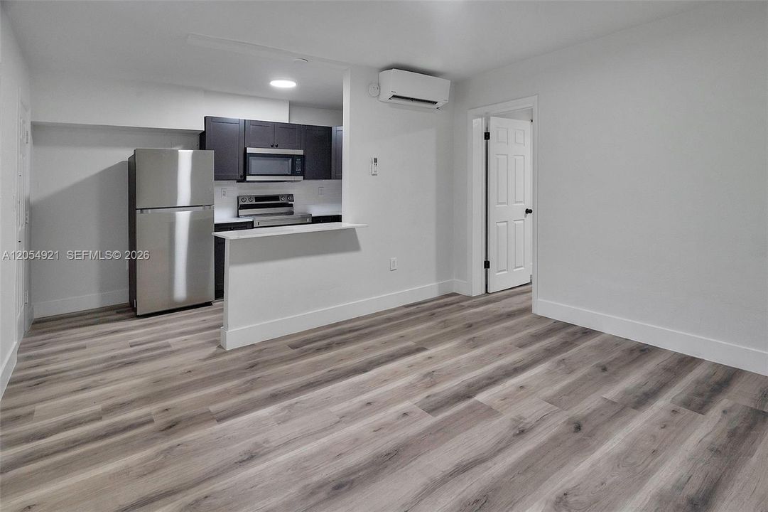 В аренду: $1,950 (1 спален, 1 ванн, 550 Квадратных фут)