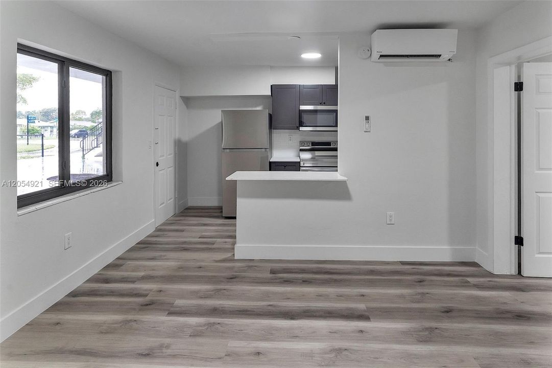 В аренду: $1,950 (1 спален, 1 ванн, 550 Квадратных фут)