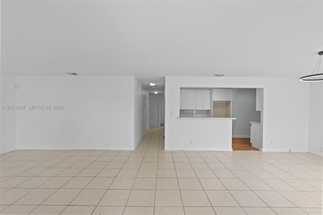 В аренду: $3,500 (0 спален, 0 ванн, 0 Квадратных фут)