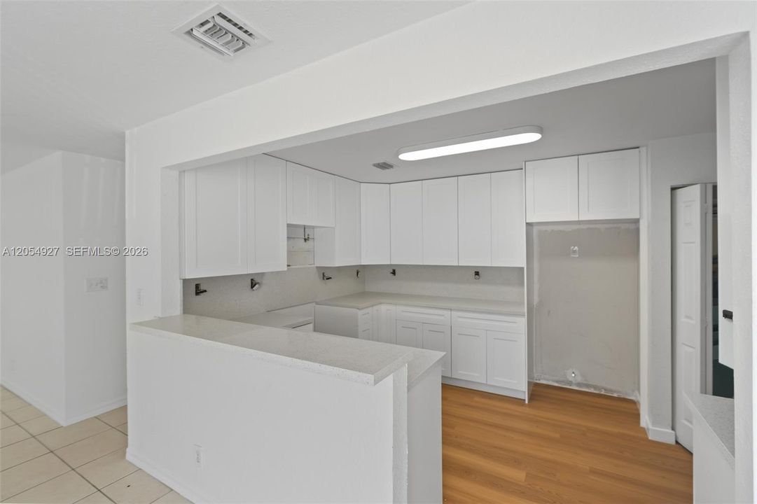 В аренду: $3,500 (0 спален, 0 ванн, 0 Квадратных фут)