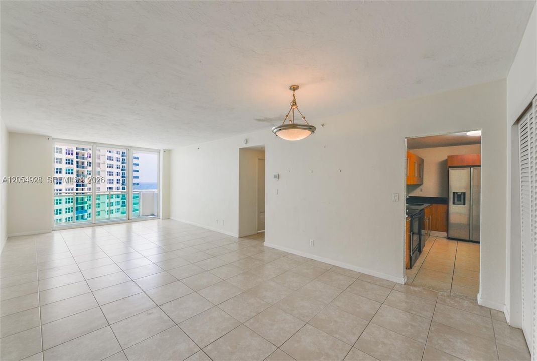 En Venta: $360,000 (1 camas, 1 baños, 911 Pies cuadrados)