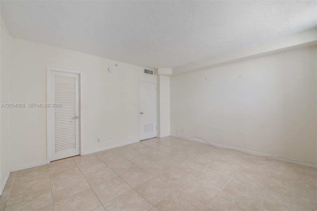 En Venta: $360,000 (1 camas, 1 baños, 911 Pies cuadrados)