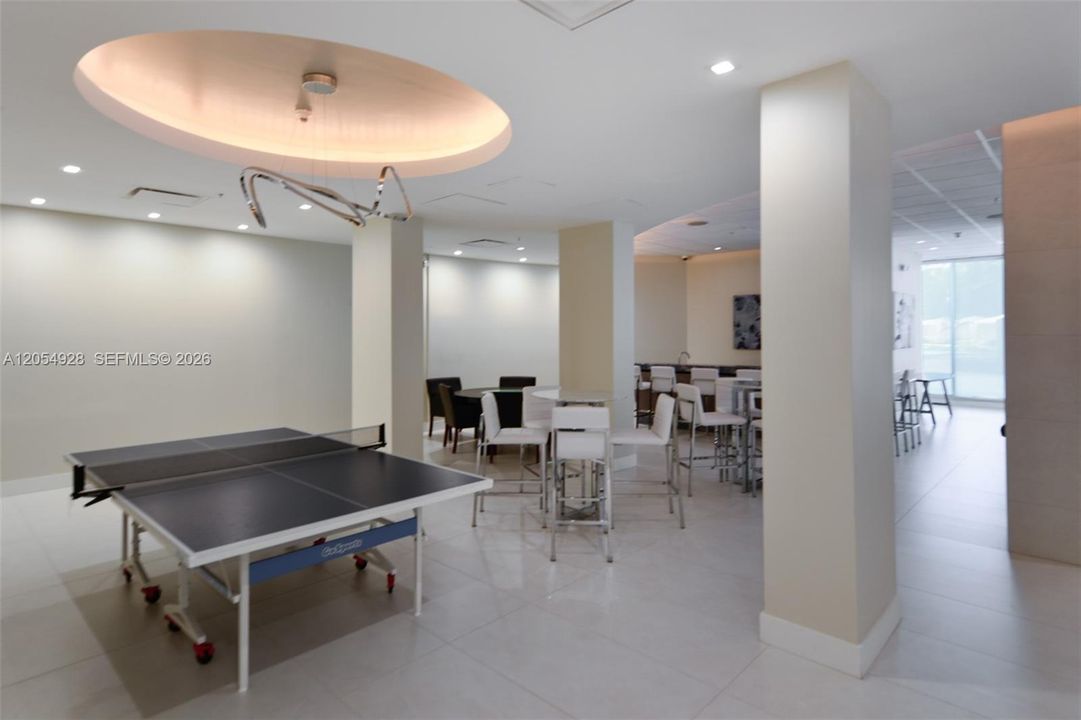 En Venta: $360,000 (1 camas, 1 baños, 911 Pies cuadrados)