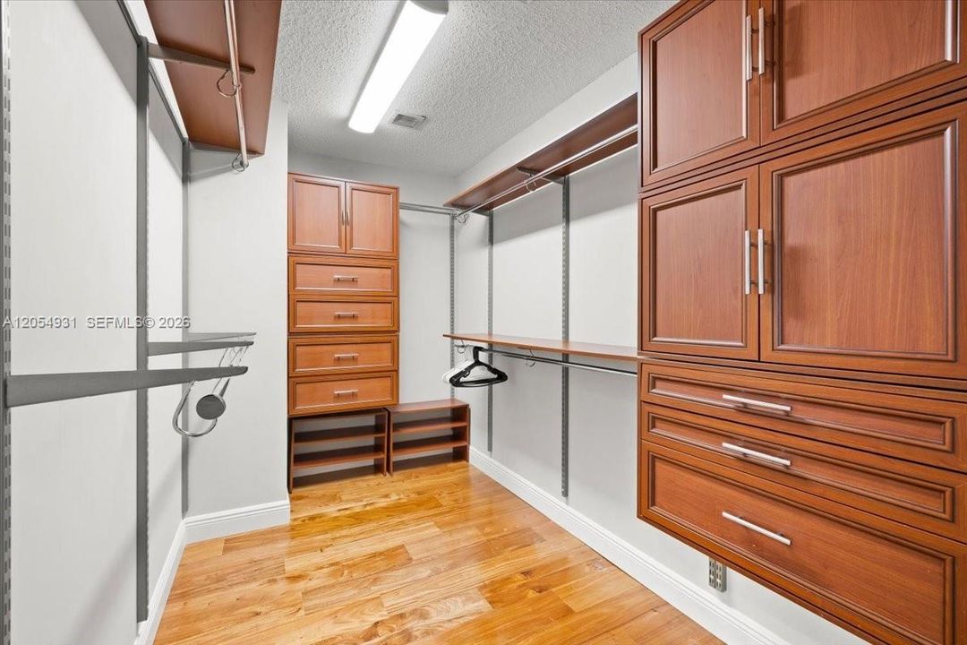 В аренду: $4,850 (4 спален, 2 ванн, 2180 Квадратных фут)