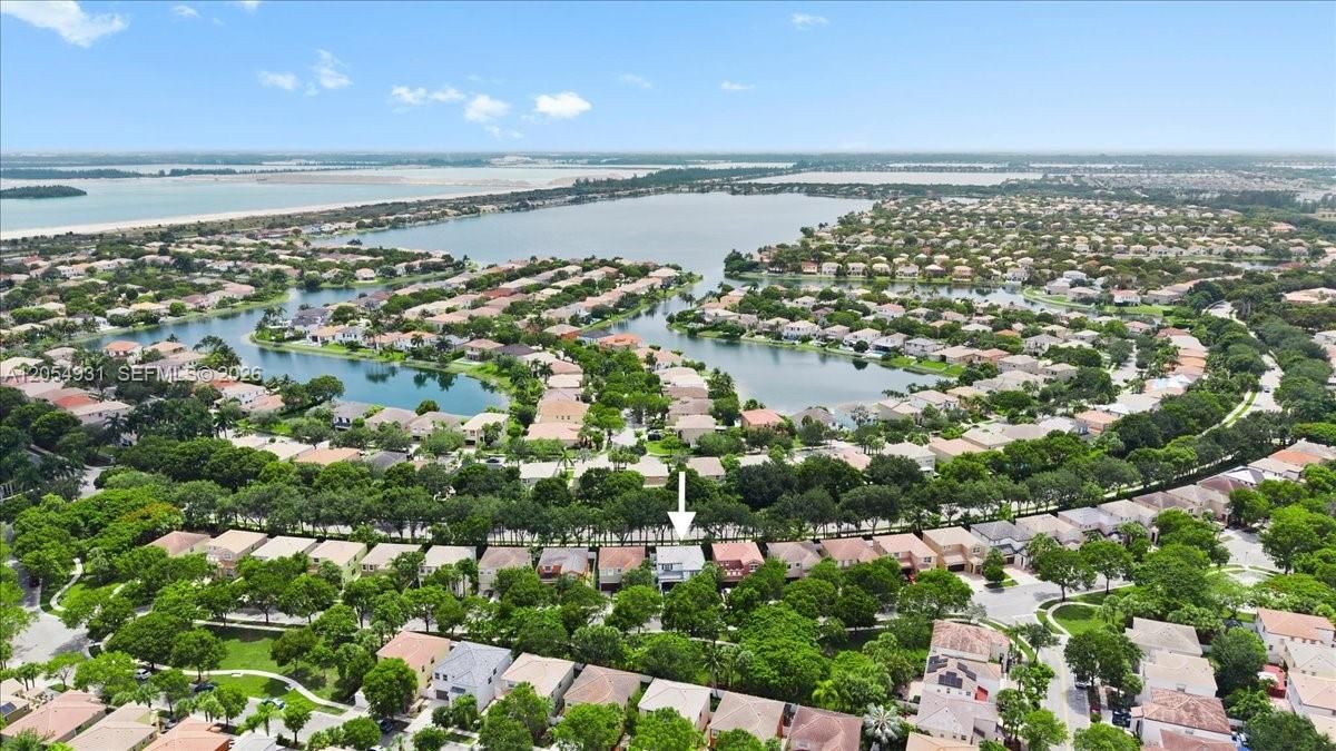 В аренду: $4,850 (4 спален, 2 ванн, 2180 Квадратных фут)