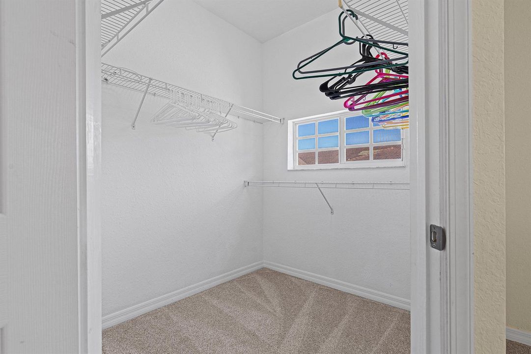 Walk-in closet