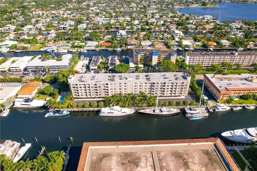 В аренду: $2,700 (2 спален, 2 ванн, 1020 Квадратных фут)