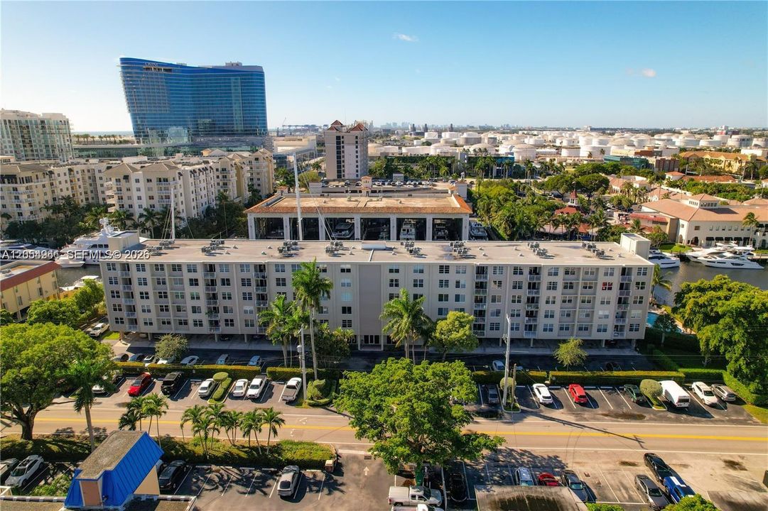 В аренду: $2,700 (2 спален, 2 ванн, 1020 Квадратных фут)