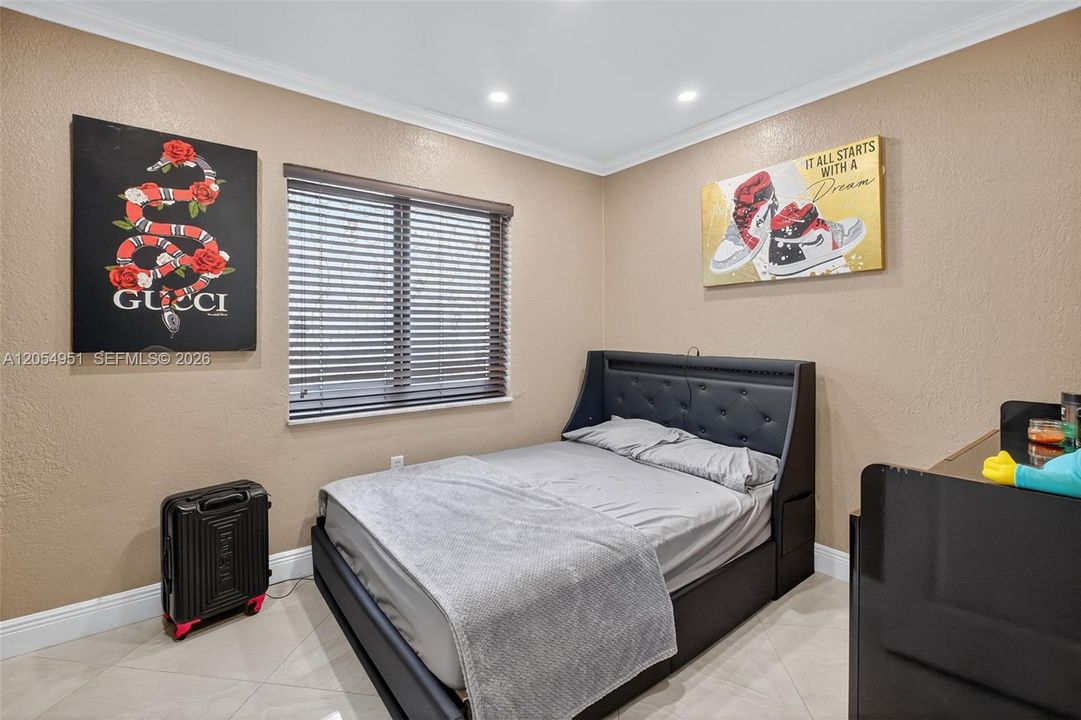 En Renta: $4,200 (3 camas, 2 baños, 1909 Pies cuadrados)