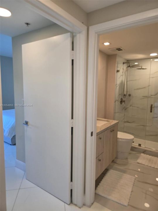 For Rent: $4,375 (2 beds, 2 baths, 1178 Square Feet)