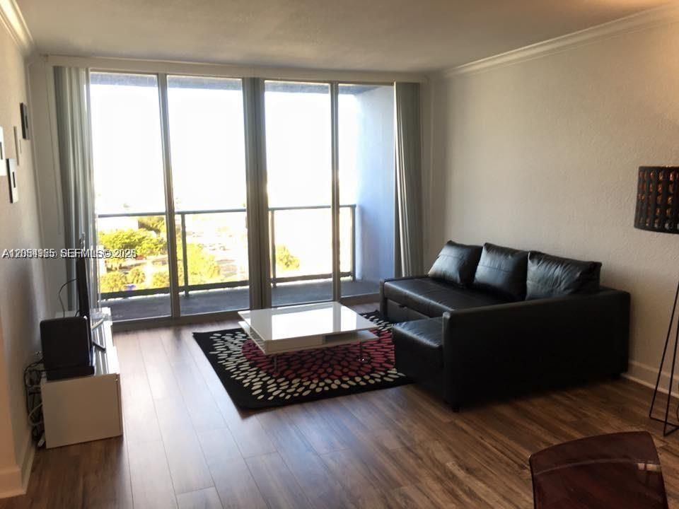 En Renta: $2,500 (1 camas, 1 baños, 898 Pies cuadrados)