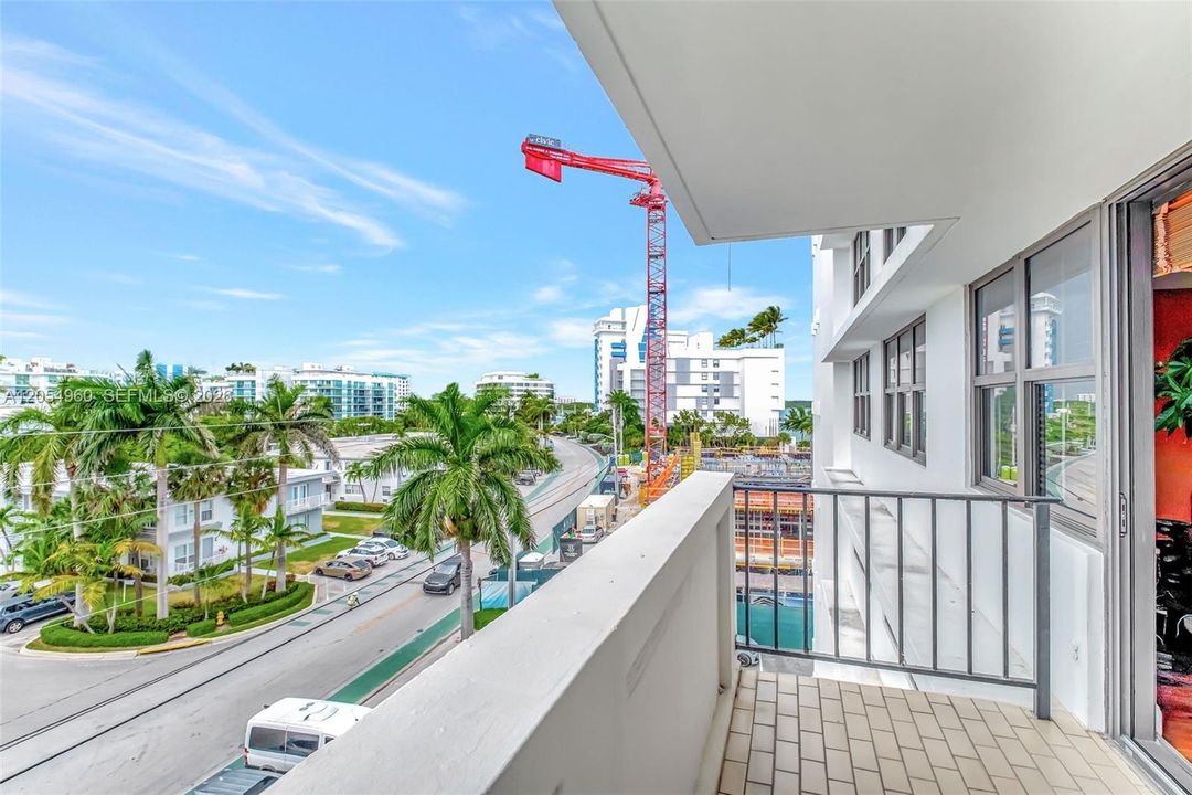 En Venta: $450,000 (2 camas, 2 baños, 1300 Pies cuadrados)
