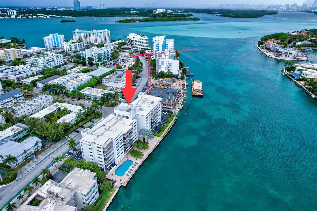 En Venta: $450,000 (2 camas, 2 baños, 1300 Pies cuadrados)