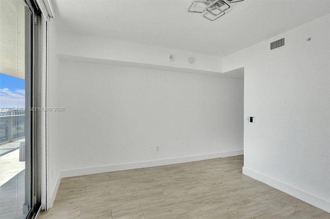 For Rent: $7,500 (3 beds, 3 baths, 1592 Square Feet)