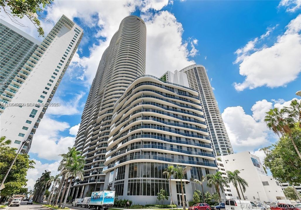 For Rent: $7,500 (3 beds, 3 baths, 1592 Square Feet)