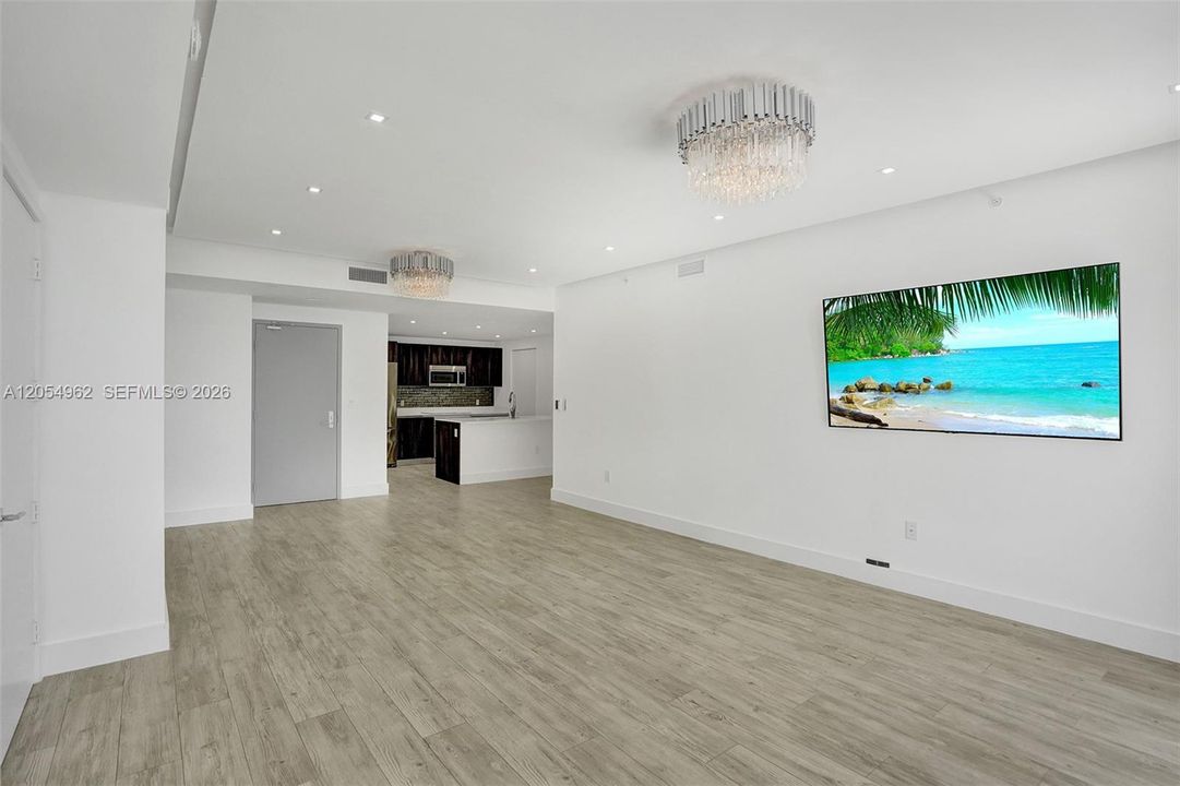 For Rent: $7,500 (3 beds, 3 baths, 1592 Square Feet)
