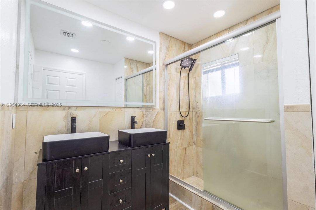 En Renta: $4,500 (3 camas, 2 baños, 1682 Pies cuadrados)