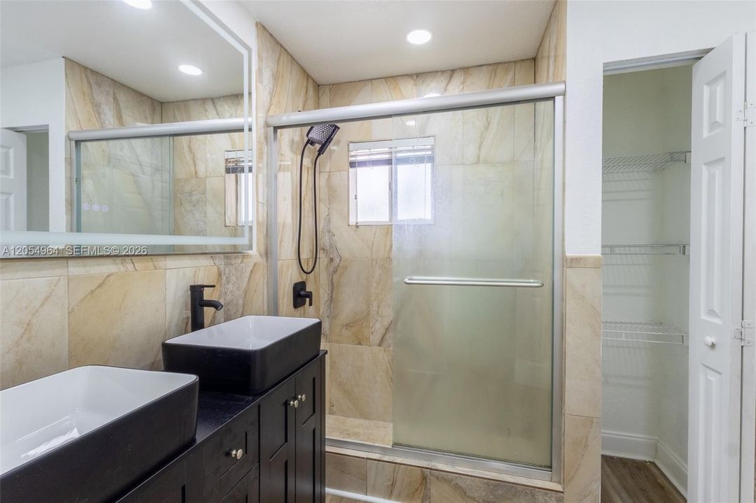 En Renta: $4,500 (3 camas, 2 baños, 1682 Pies cuadrados)