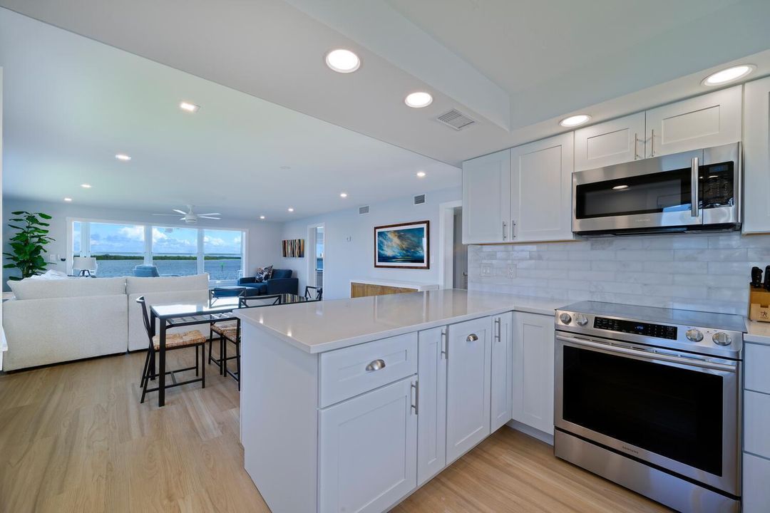 52 Yacht Club Dr Apt 309 North-large-016