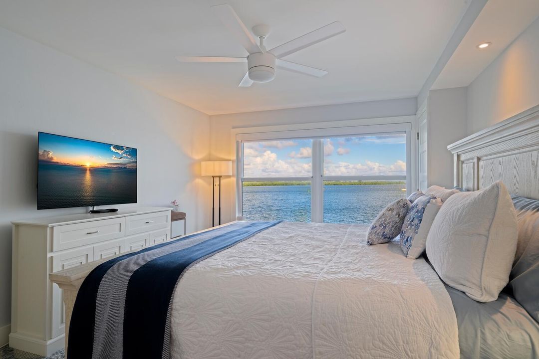 52 Yacht Club Dr Apt 309 North-large-025