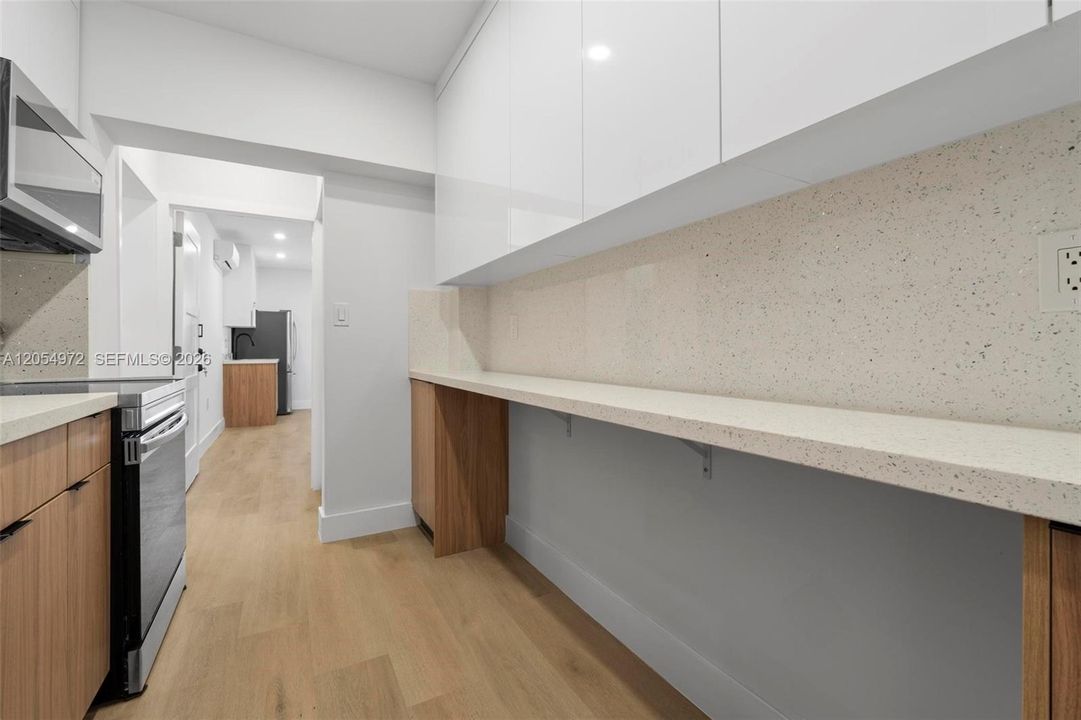 Recently Rented: $2,900 (3 beds, 1 baths, 1478 Square Feet)