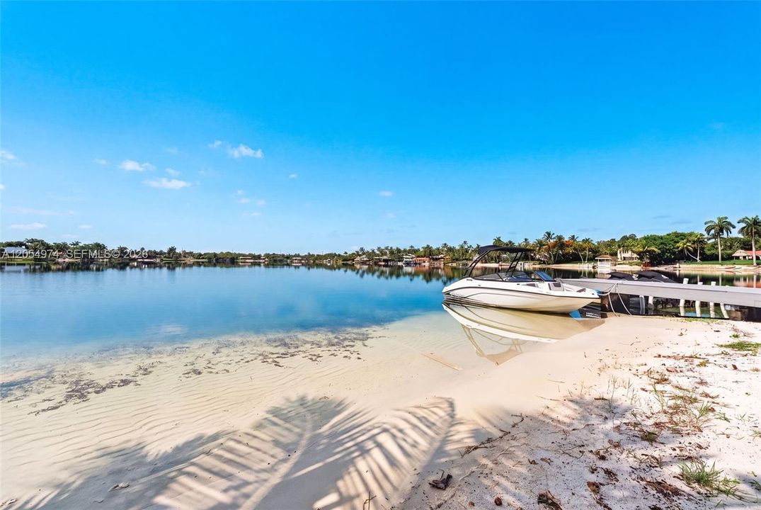 En Venta: $3,200,000 (4 camas, 3 baños, 2663 Pies cuadrados)