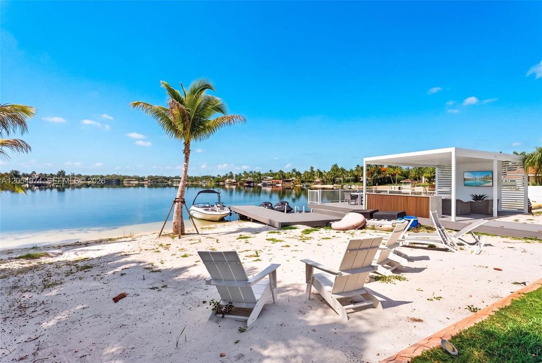 En Venta: $3,200,000 (4 camas, 3 baños, 2663 Pies cuadrados)