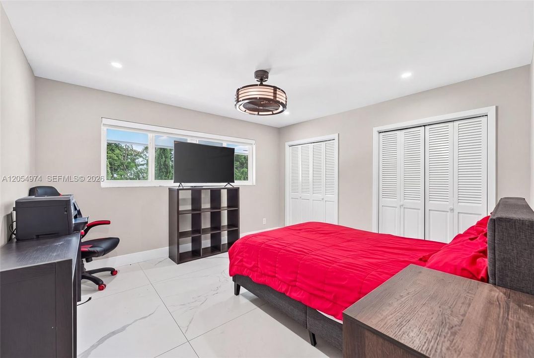 En Venta: $3,200,000 (4 camas, 3 baños, 2663 Pies cuadrados)