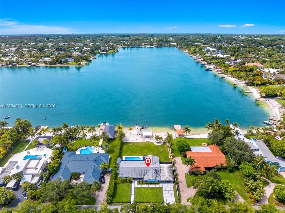 En Venta: $3,200,000 (4 camas, 3 baños, 2663 Pies cuadrados)