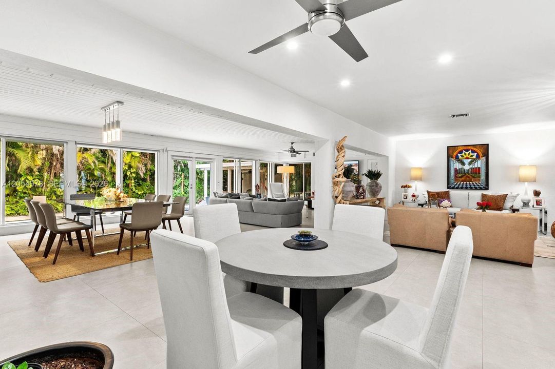 En Venta: $3,999,000 (4 camas, 3 baños, 2766 Pies cuadrados)