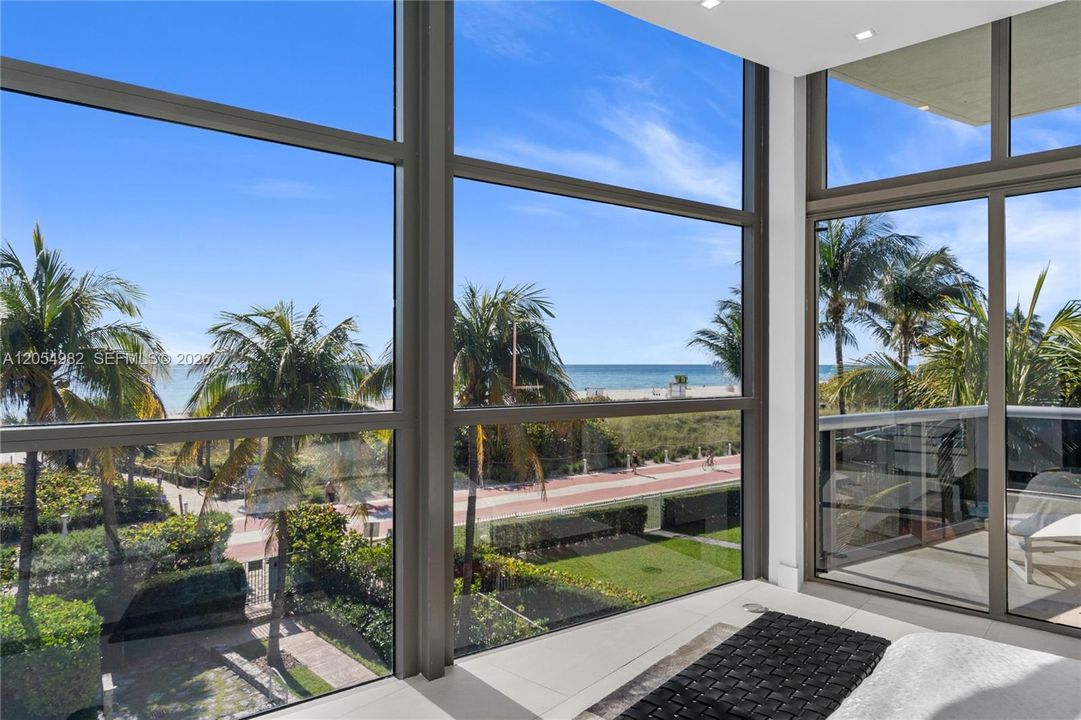For Sale: $4,770,000 (2 beds, 2 baths, 2168 Square Feet)