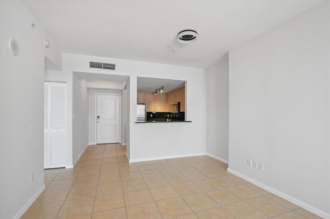 05-Steiner-511 SE 5th Ave #2115-5