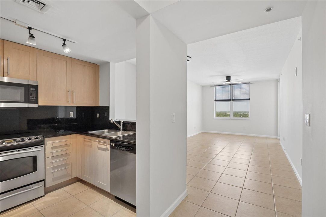 01-Steiner-511 SE 5th Ave #2115-1