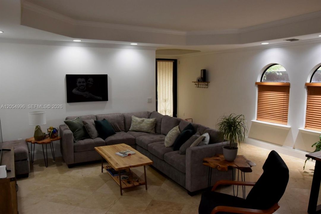 В аренду: $3,500 (2 спален, 2 ванн, 1002 Квадратных фут)