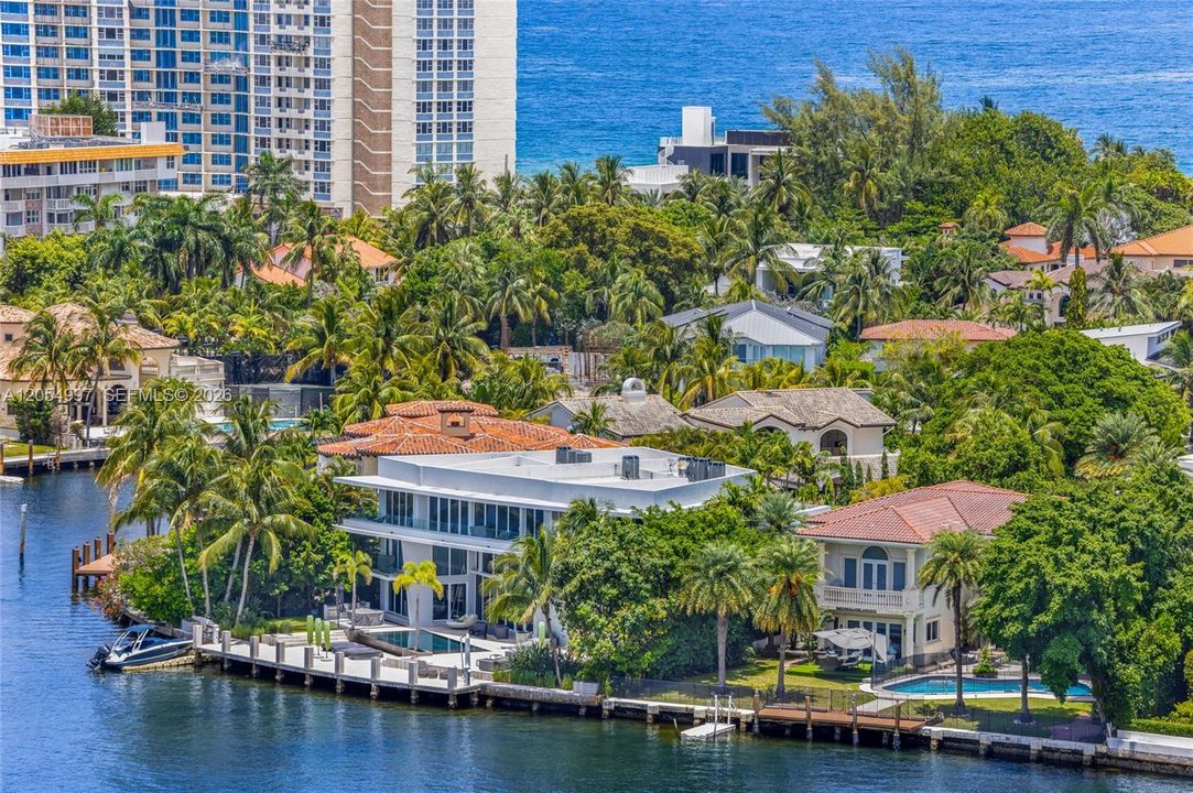 На продажу: $925,000 (2 спален, 2 ванн, 2190 Квадратных фут)