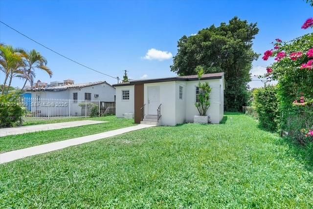 En Venta: $429,000 (2 camas, 1 baños, 792 Pies cuadrados)