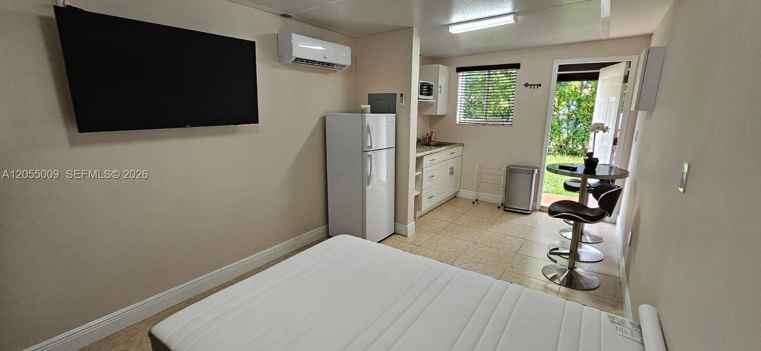 В аренду: $1,000 (1 спален, 1 ванн, 1584 Квадратных фут)