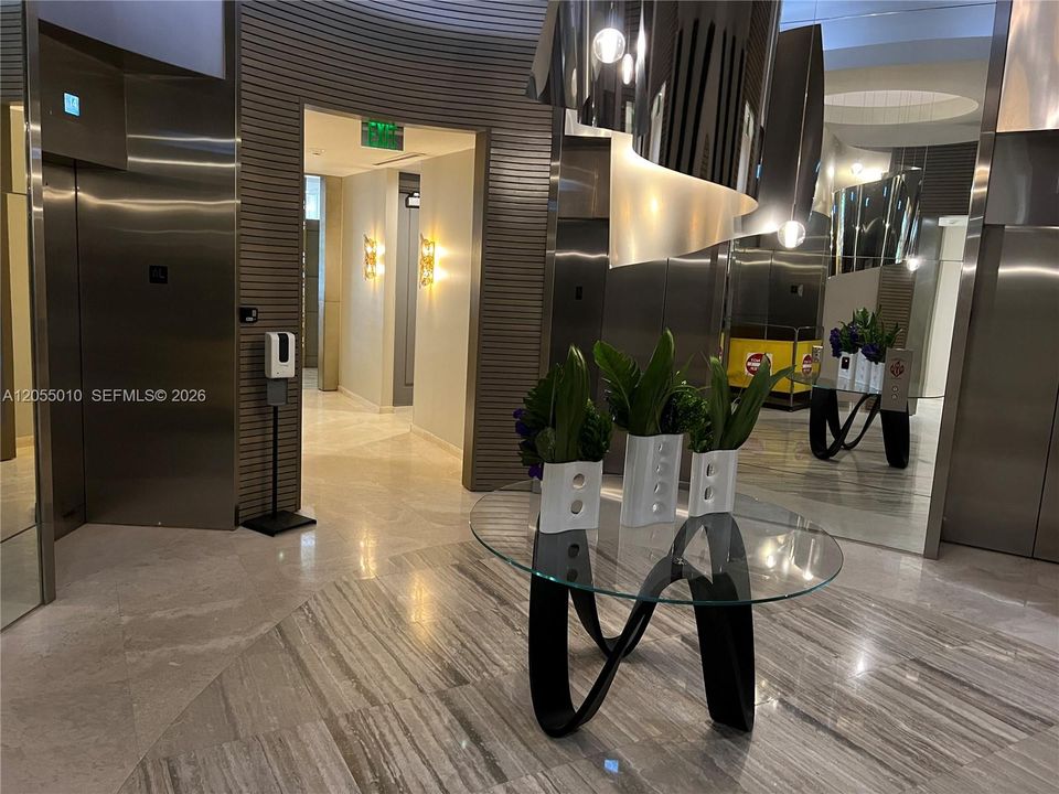 En Venta: $440,000 (0 camas, 1 baños, 438 Pies cuadrados)